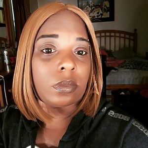 Meet your Posher, Edna